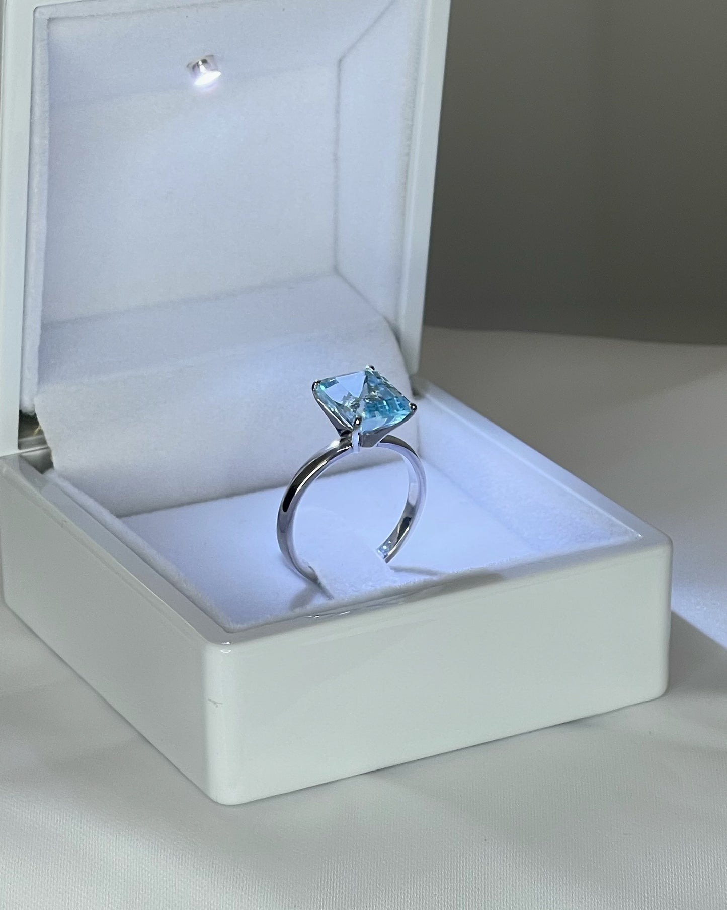 Blue Topaz Ring 14K | 14K טבעת בלו טופז