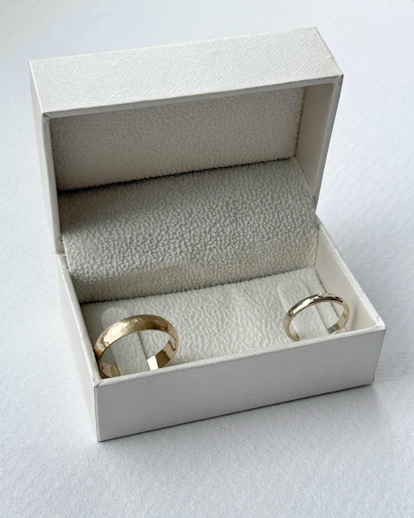 Naya Wedding Ring 14K | 14K טבעת נישואין נאיה