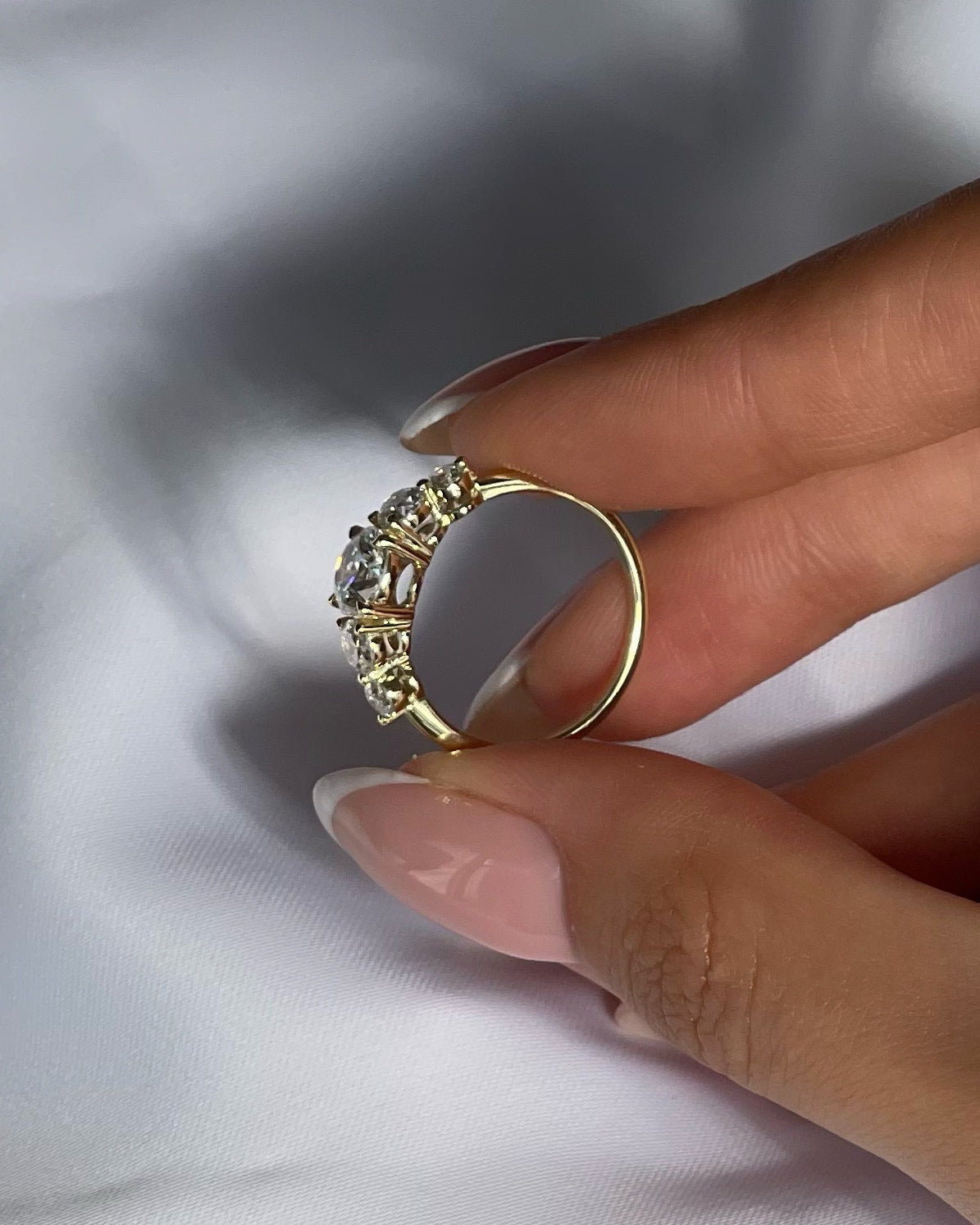 Tiara Engagement Ring 14K | 14K טבעת אירוסין טיארה