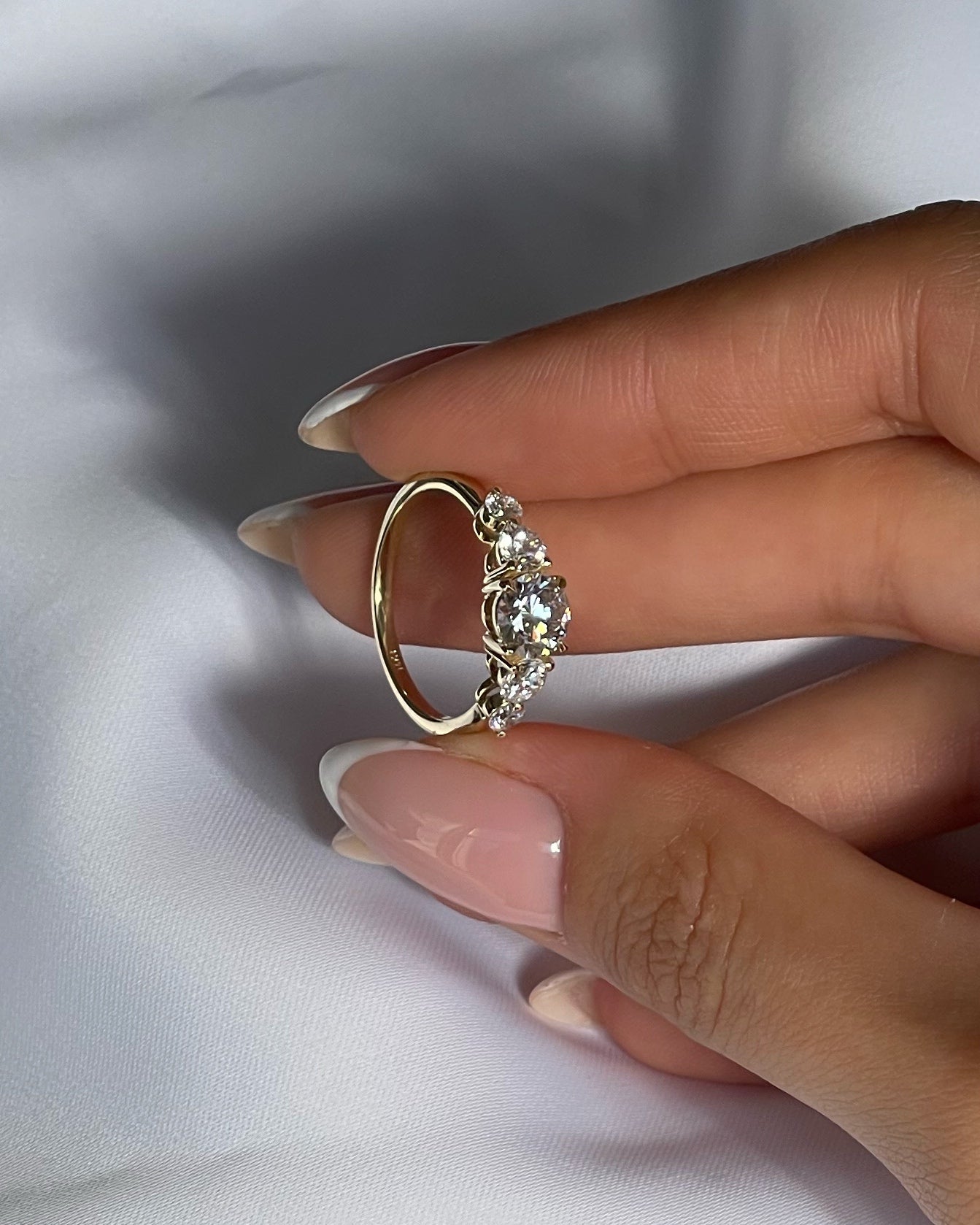 Tiara Engagement Ring 14K | 14K טבעת אירוסין טיארה