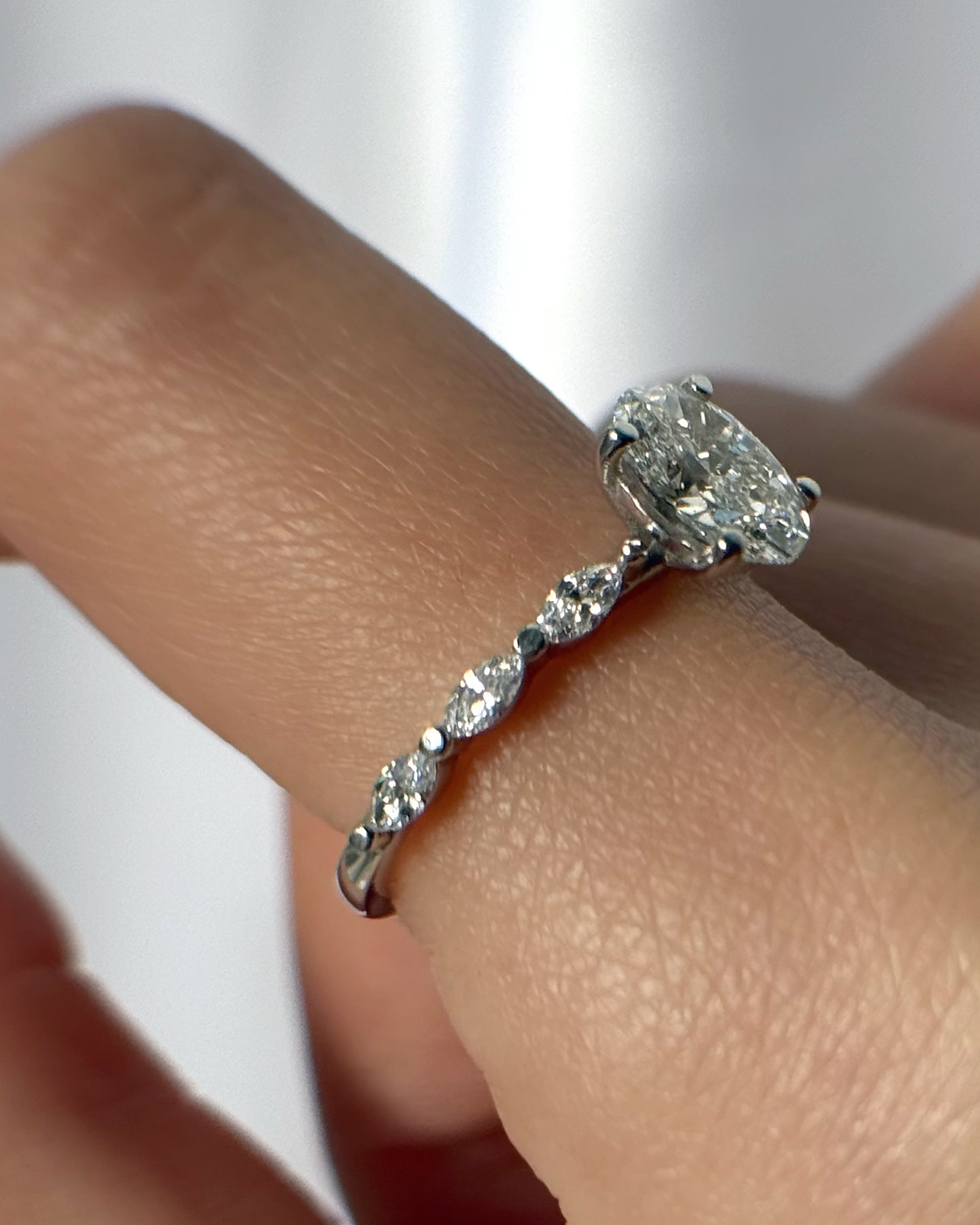 Oval & marquise Engagement Ring 14K | 14K טבעת אירוסין אובל ומרקיזות