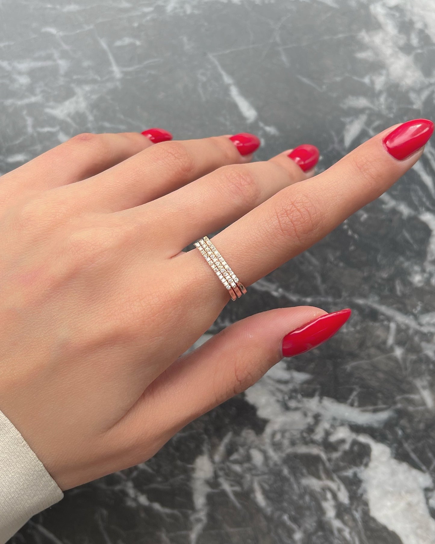 Diamond Line Ring 14K | 14K טבעת פס יהלומים