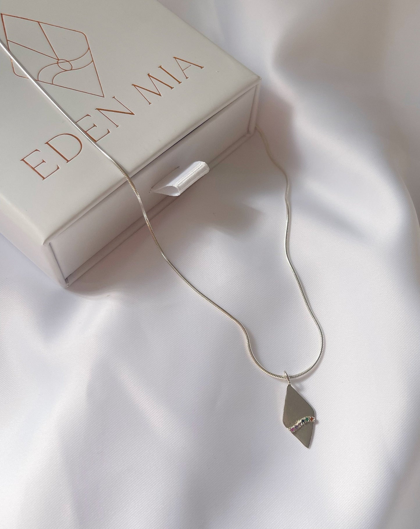 Colorful Eden Mia Necklace S | S שרשרת קולורפול עדן מיה